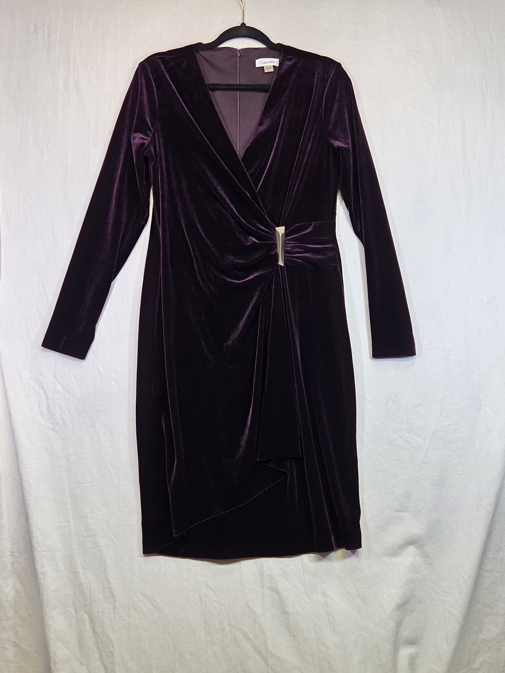 Calvin Klein Size 12 Plum Velvet Faux Wrap Dress Gold Accent Long Sleeve. #0448